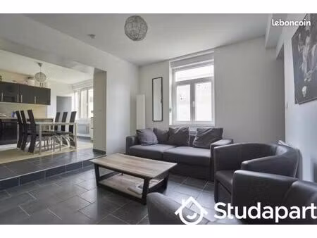 chambre 1 pièce 11 m²