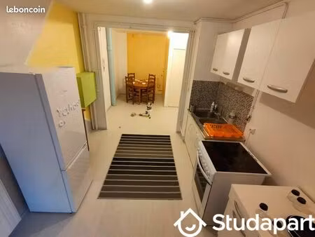 chambre 1 pièce 11 m²