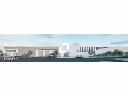 local d'activité 2 562 m²