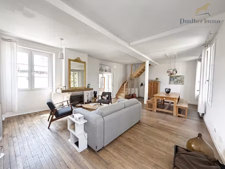 maison pierre de tuffeau  148m2  plus un logement indépendan