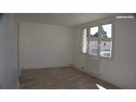 maison 3 chambres garage et terrain clos