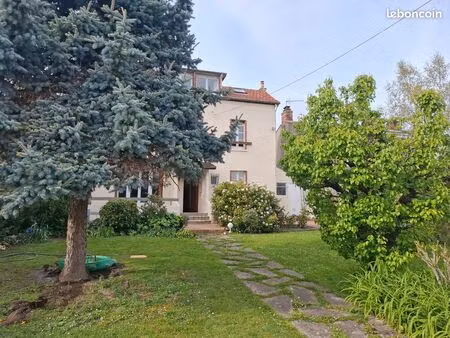 maison 3 chambres grand jardin quartier calme