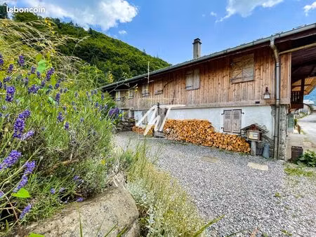 propriété 7 pièces 195 m²