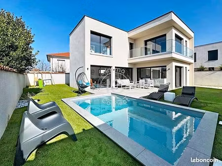 maison 4 pièces 120 m²