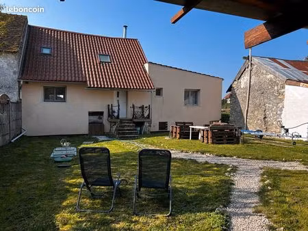 maison de charme  baignée de lumière rénovéde