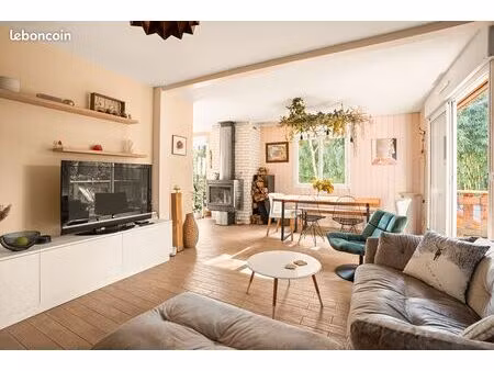 appartement 5 pièces 93 m²