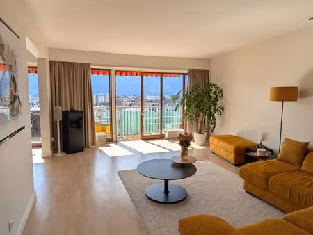 superbe appartement traversant rénové – vue panoramique mont-blanc & genève – frontière mo