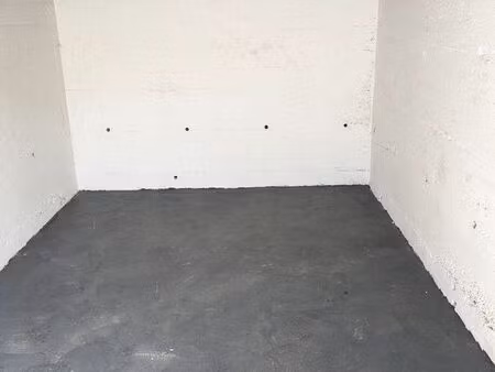 grand box/ garage givors