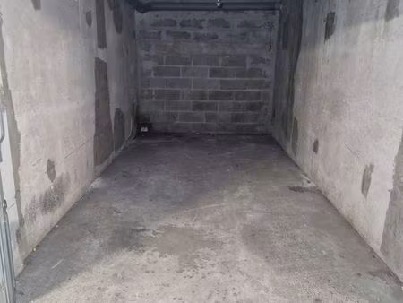 garage box fermé secteur part dieu