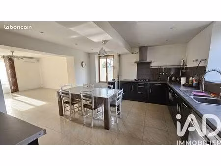 maison 6 pièces 197 m²