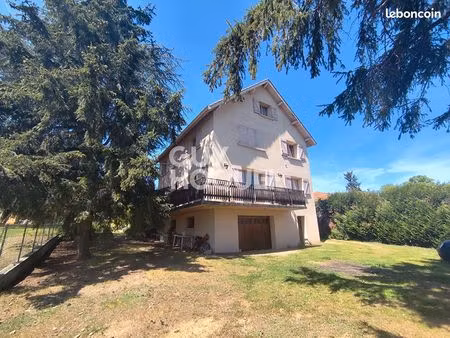 maison 8 pièces 194 m²