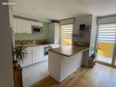 appartement t3 meublé et piscine