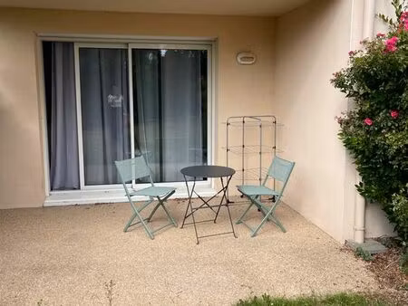loue studio meublé