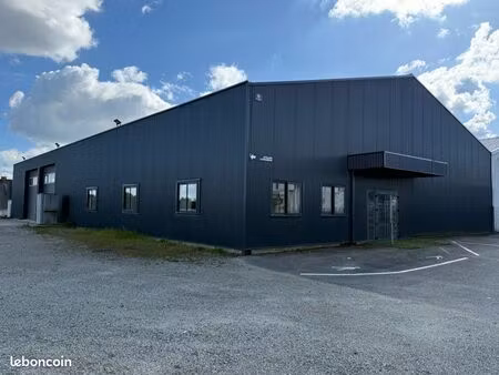 bâtiment industriel 700m2