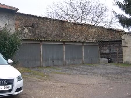 garage/box le chambon feugerolles