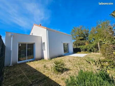 maison neuve avril 2026 -3 chambres- 2 bains- jardin