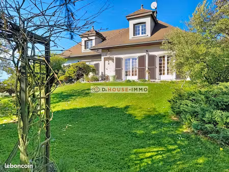 propriété 7 pièces 160 m²