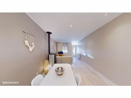 maison 3 pièces 84 m²