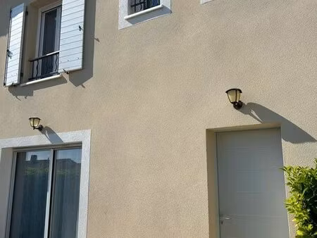 maison climatisée avec garage