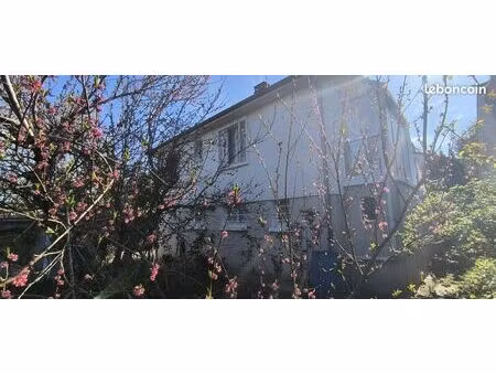 maison 6 pièces 110 m²