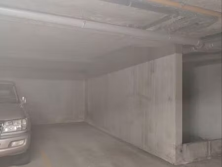 parking sous terrain vénissieux
