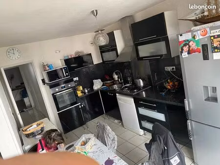 appartement t3 à louer – vaulx-en-velin