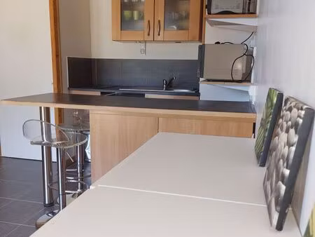 studio meublé en rez de jardin à albertville