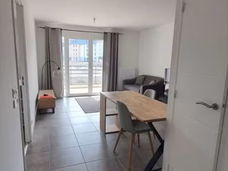 t2 meublé 45 m² avec balcon + parking – proche gare ceva – bons-en-chablais