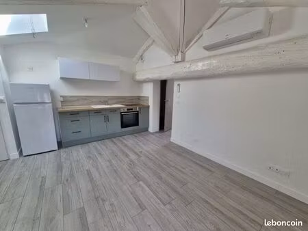 ? appartement 2 pièces rénové à neuf – proche gare du péage-de-roussillon (48m2) – disponi