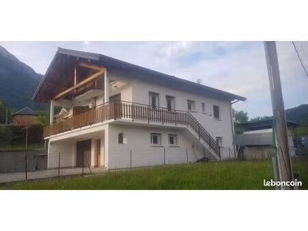 location t2 meublé