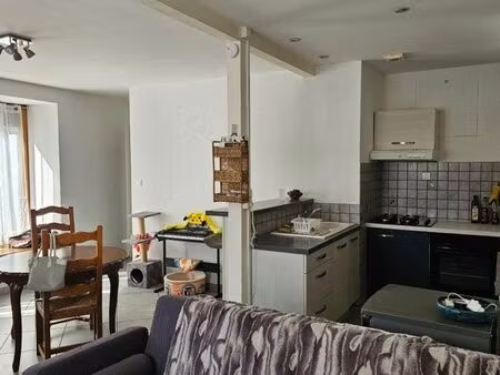 t2 pélussin centre 40m2