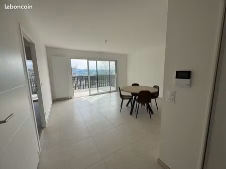t2 meublé 45m² + balcon 13m² + garage + cave – résidence neuve – 1250 cc
