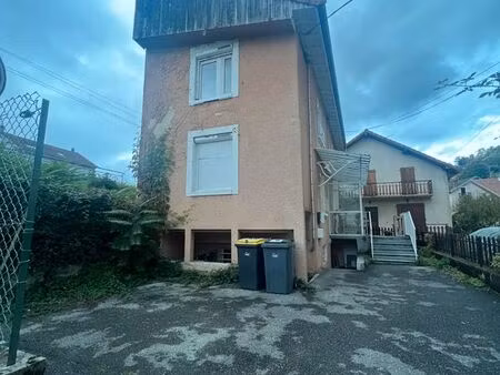 parking rue vaugelas aix les bains