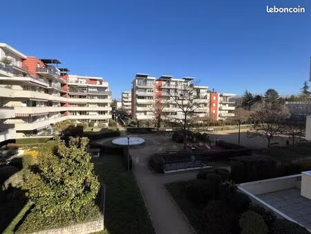 garage 17 m² bourgoin jallieu