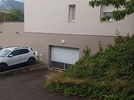 loue garage