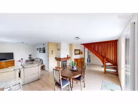 maison 6 pièces 100 m²