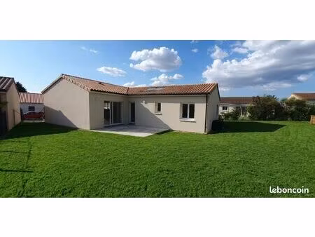 a louer pavillon neuf de plein pied de 101 m2