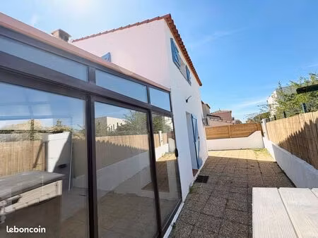 maison 3 faces avec terrasse