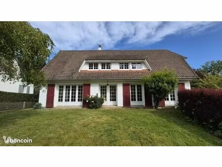maison 5 pièces 147 m²