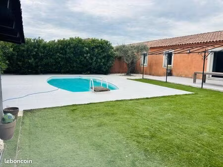 villa piscine 4 chambres
