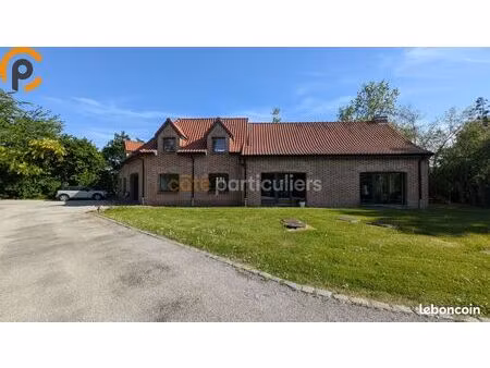 maison 7 pièces 235 m²
