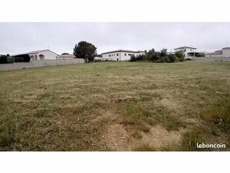 terrain constructible 1000m2 canohes