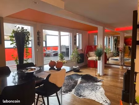 superbe t4 duplex meublé 126 m² – centre-ville – terrasse + parking sécurisé