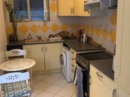 à louer t3 à près de la douane à gaillard