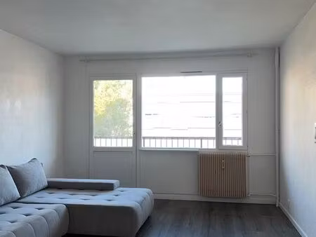 location studio meublé 27m carré