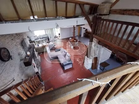 maison 2 pièces 178 m²