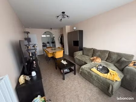 appartement meublé 60 m² – 2 chambres – rez-de-chaussée – environnement calme et verdoyant