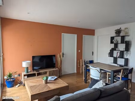 appartement t3 meublé avec terrasse de 13 m² et box