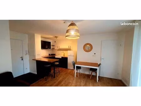 location t2 de 42 m2 meublé  tassin-la-demi-lune  quartier de l’horloge