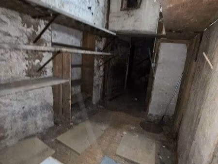 cave 10m² 45/mois – centre pont-de-beauvoisin (73)